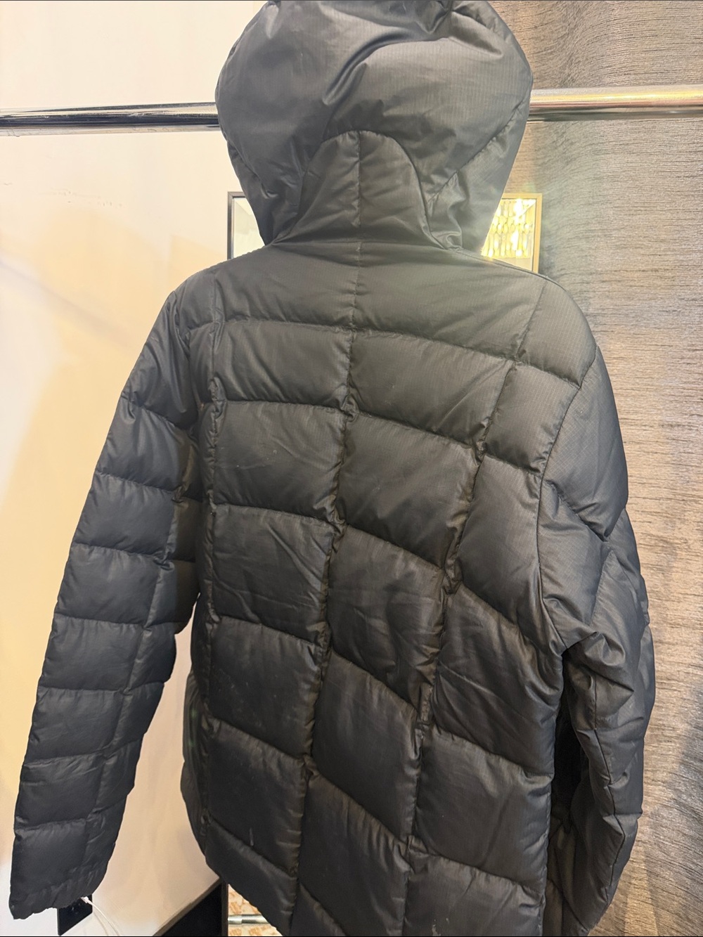 Nau Men's Black Quilted Hooded Puffer Jacket - Picture 4 of 5
